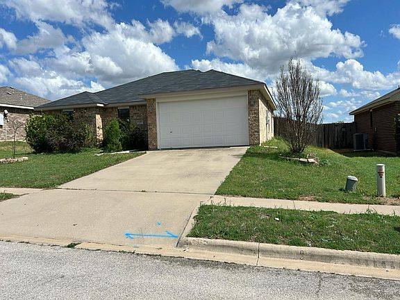 2nd image of 1307 Marlee Cir