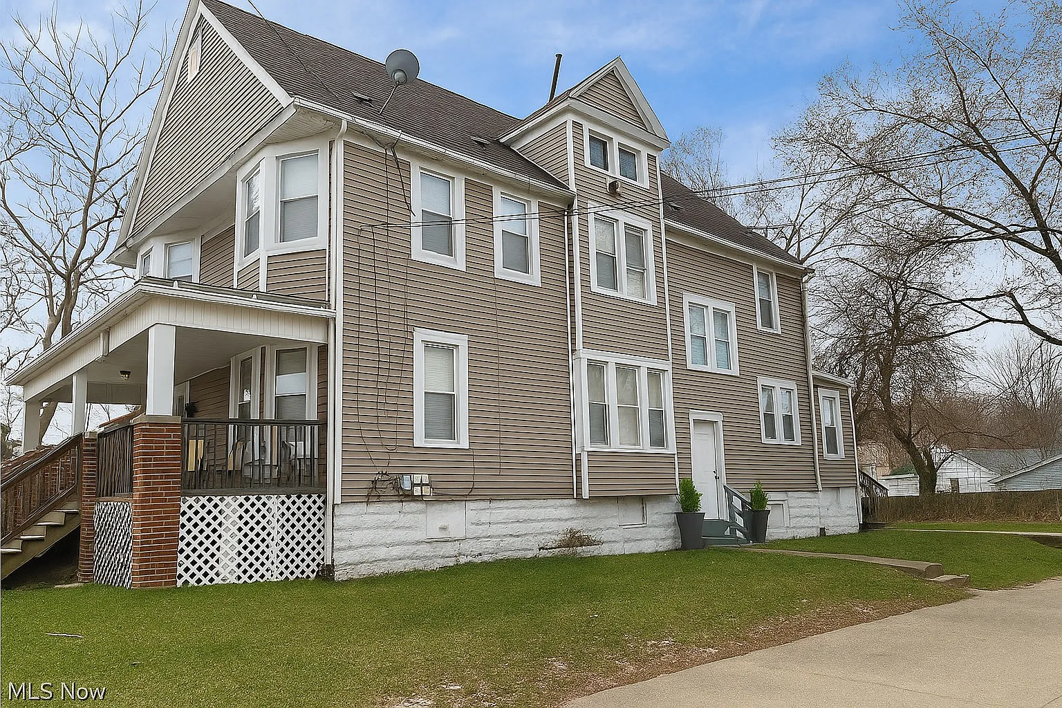 1314 Lakeshore Blvd - Unit B — Photo 4