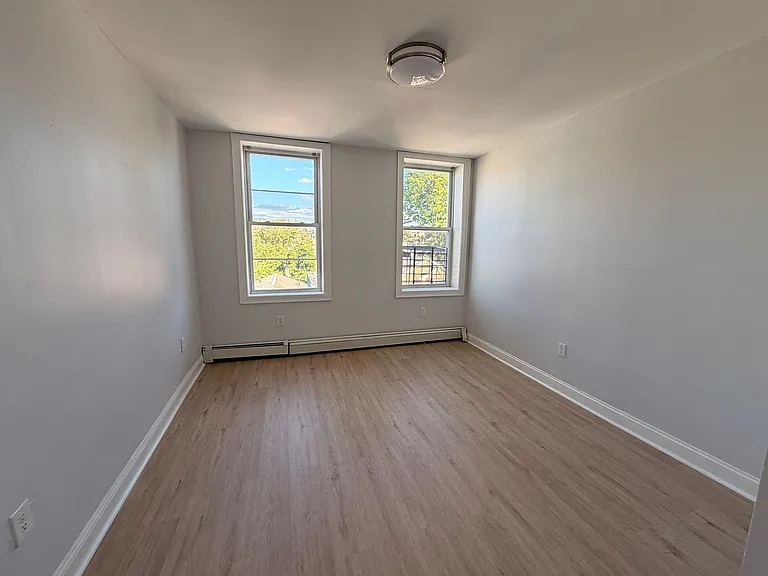 15 Olean Ave #41E — Photo 7