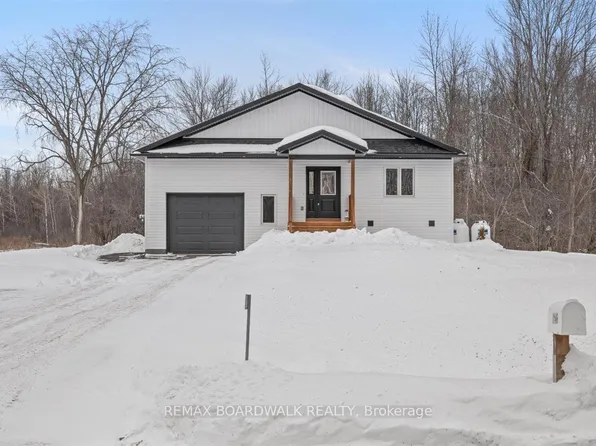 1146 Rideau River Rd, Montague, ON K0G 1N0