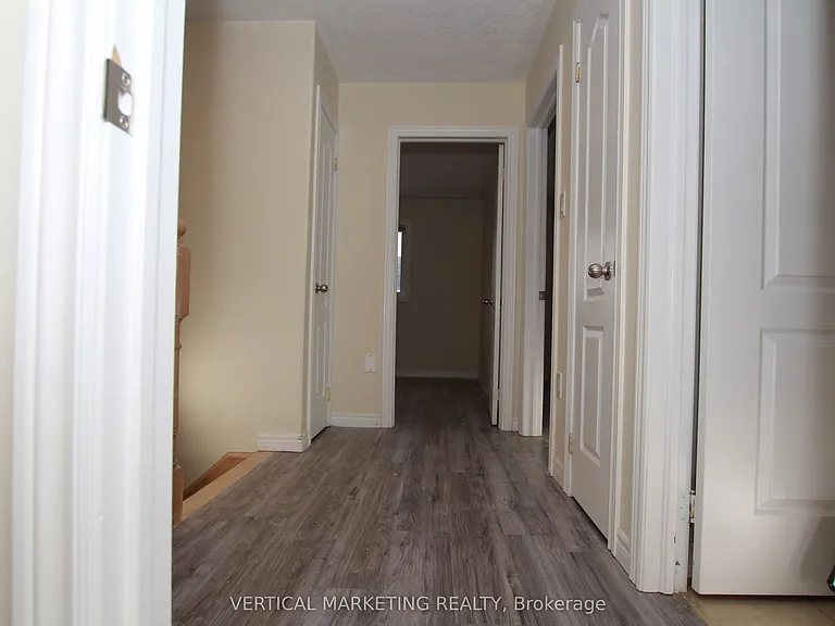 35 Buchanan Dr — Photo 8
