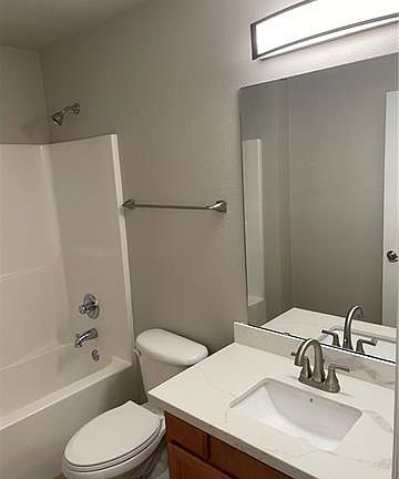 5th image of 501 Indigo Pkwy APT 4