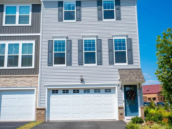 8790 Kensington Church St, Manassas, VA 20112