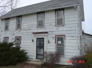 402 E Iowa St, Hiawatha, KS 66434