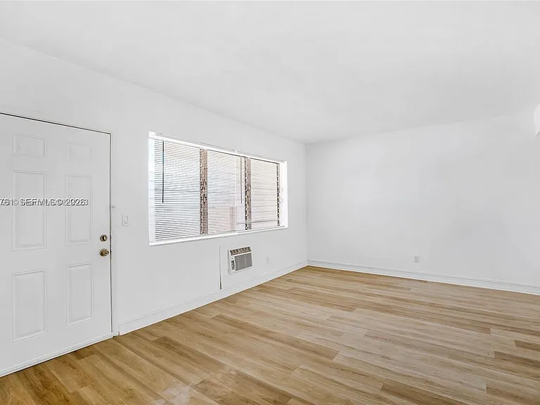 350 75th St #205 — Photo 10
