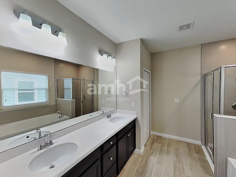 37 Trumpco Dr — Photo 14
