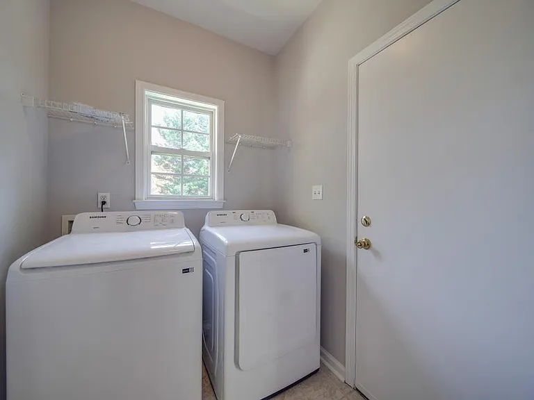 15005 Rothesay Dr — Photo 11