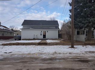 517 8th Ave NE, Minot, ND 58703