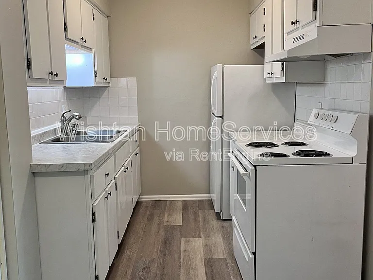 220 Charleston Blvd #3 — Photo 1
