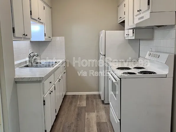 220 Charleston Blvd, Macomb, IL