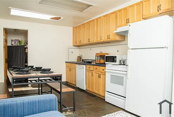 1 bed, 600 sqft, $2,060 — Photo 4