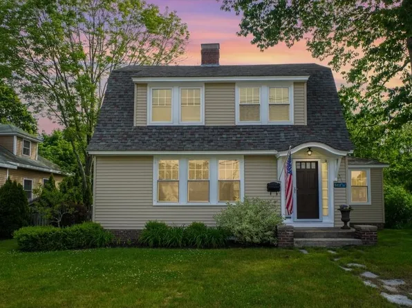 1431 Forest Avenue, Portland, ME 04103