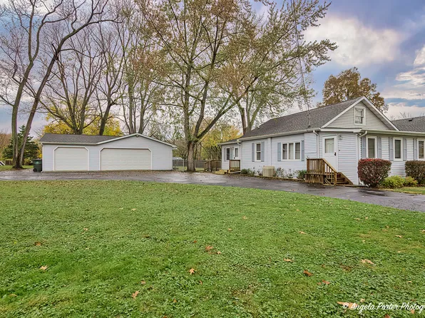 41950 N Lotus Ave, Antioch, IL 60002