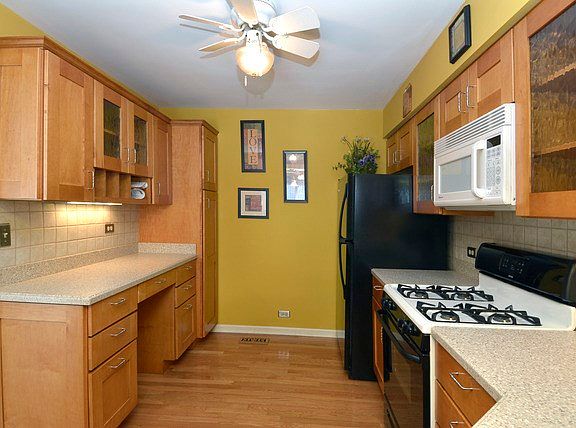 4th image of 1284 N Williams Dr