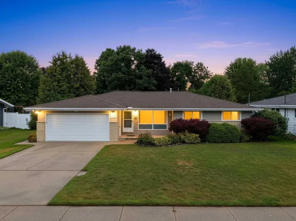 2336 44th St, Two Rivers, WI 54241