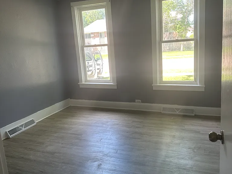 401 Jefferson St #1 — Photo 3