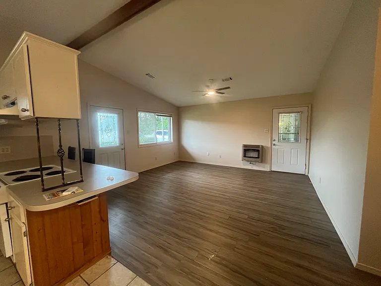 301 Wildwood Cir — Photo 17