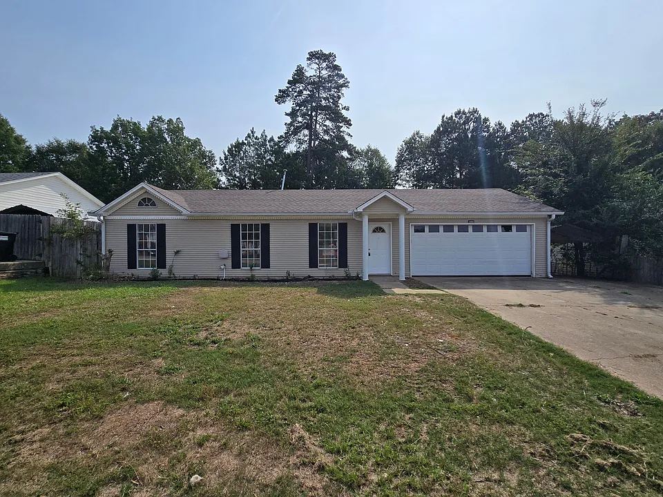 14025 Cottontail Ln