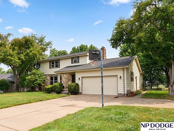 3rd image of 12616 Shirley St