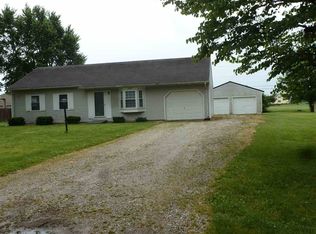 545 Kenilworth Ln, Galveston, IN 46932