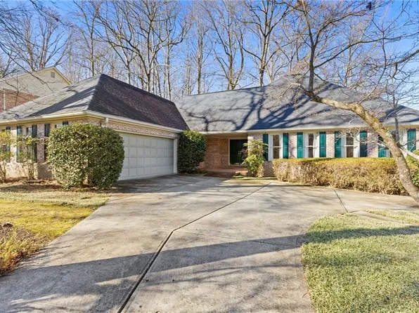 5173 Sandlewood Ct, Marietta, GA 30068