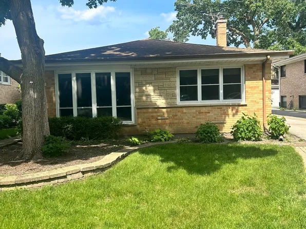 149 Linden Ave, Glencoe, IL 60022