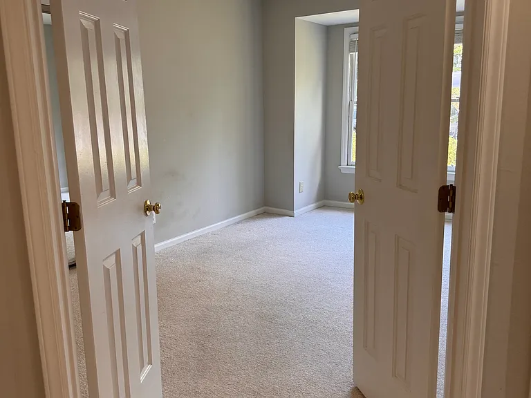 109 Killam Ct #2B — Photo 12