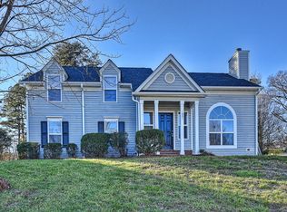 1801 Sugar Hollow Dr, Charlotte, NC 28214
