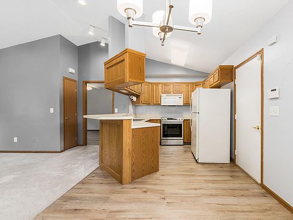 5th image of 3902 Wiston Dr