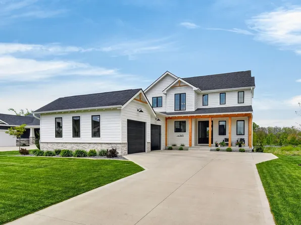 3671 N Callison Ave, Cumming, IA 50061