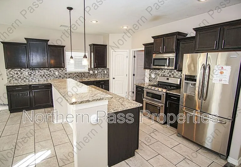13482 Bradford St — Photo 6