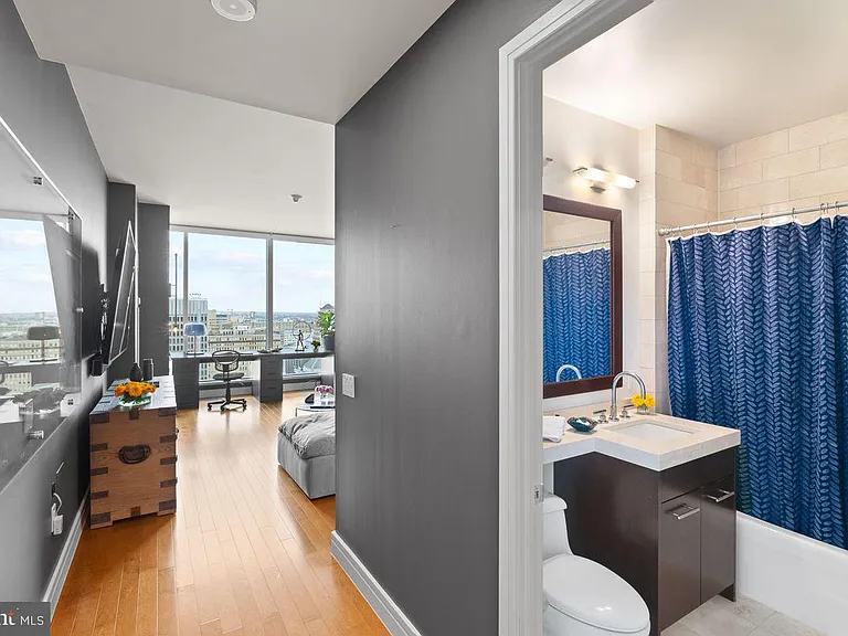 1414 S Penn Sq #25CDE — Photo 36