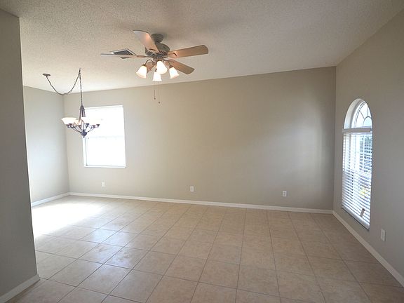 3rd image of 19105 Chemille Dr