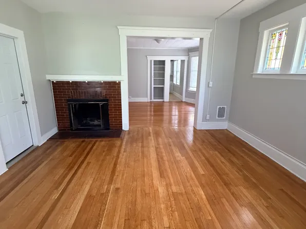 85 Hubinger St #2, New Haven, CT 06511