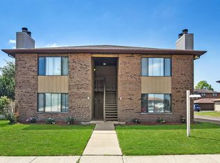 1003 Manchester Ct #1003, South Elgin, IL 60177