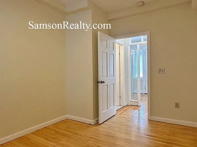 204 Angell St #1 — Photo 9