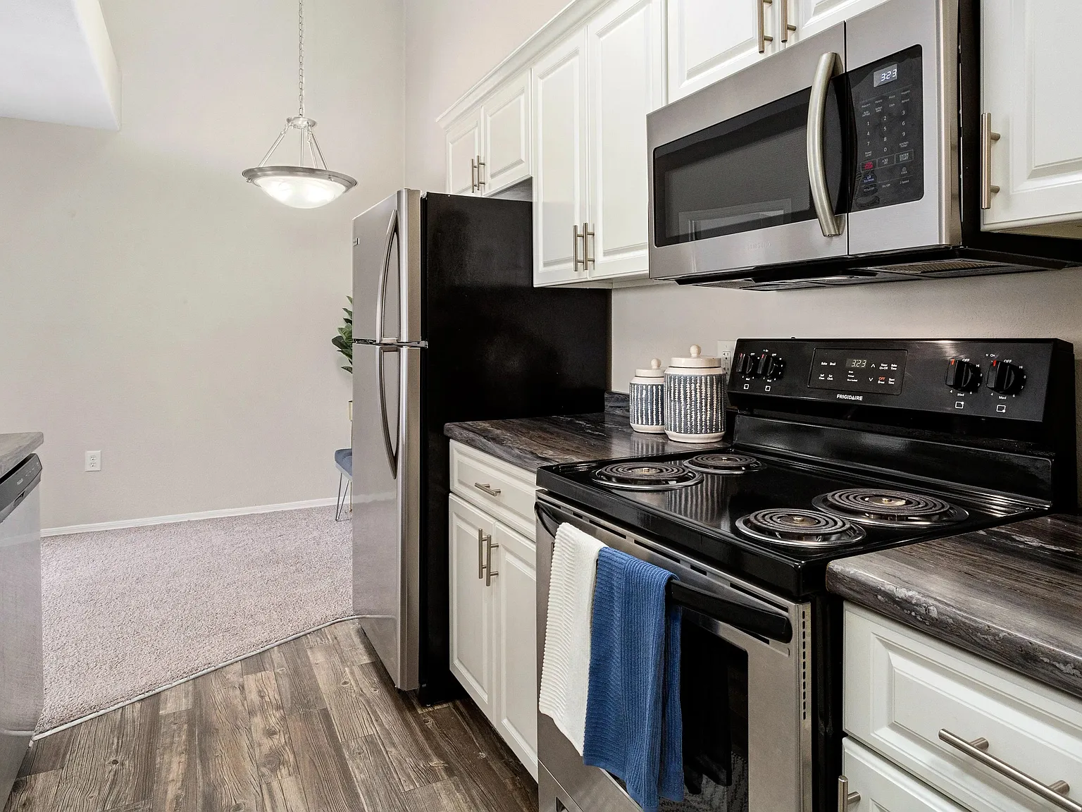 Riverwood Apartments — Photo 4