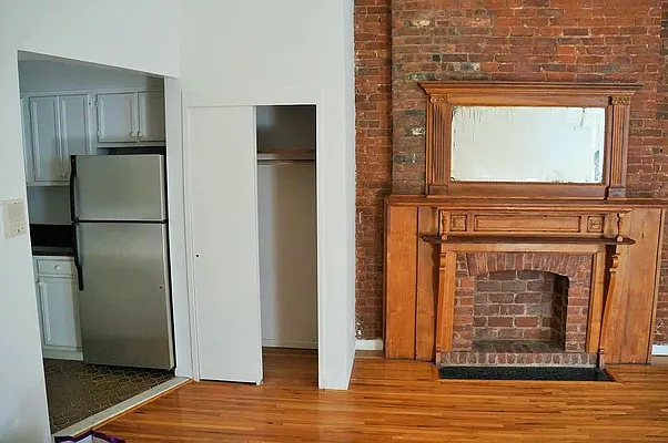 Rented by Joe Gotham LTD | media 18