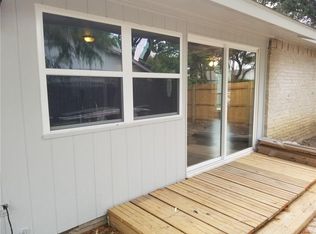 2106 Highbury Rd, Carrollton, TX 75007