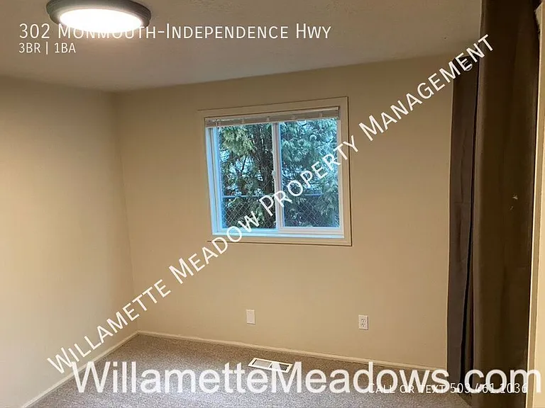 302 Monmouth Independence Hwy — Photo 16