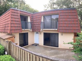 2714 3rd Ct, Palm Harbor, FL 34684