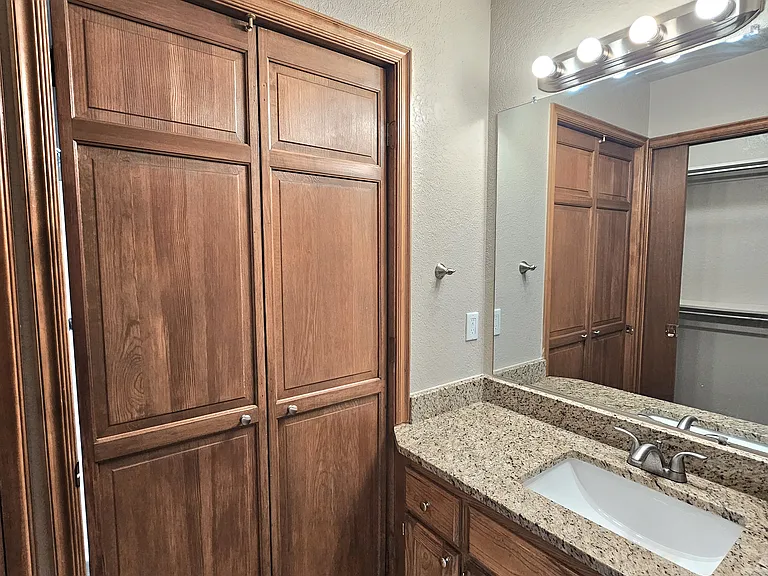 2602 Lonnie Ln — Photo 20