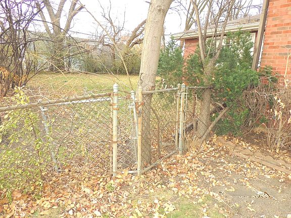 4th image of 306 Bohland Ave