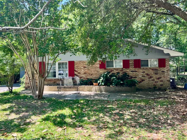 217 Buena Vista Dr, Long Beach, MS 39560