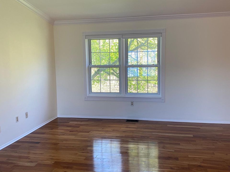 42215 Pellston Dr Northville MI Zillow