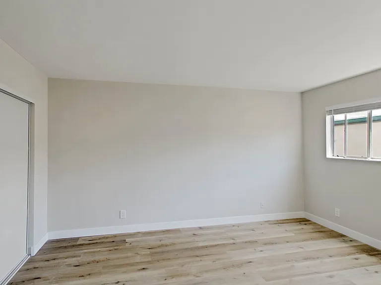 1452 Berkeley St #2 — Photo 17