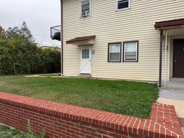 1102 E Old Cumberland St APT 3