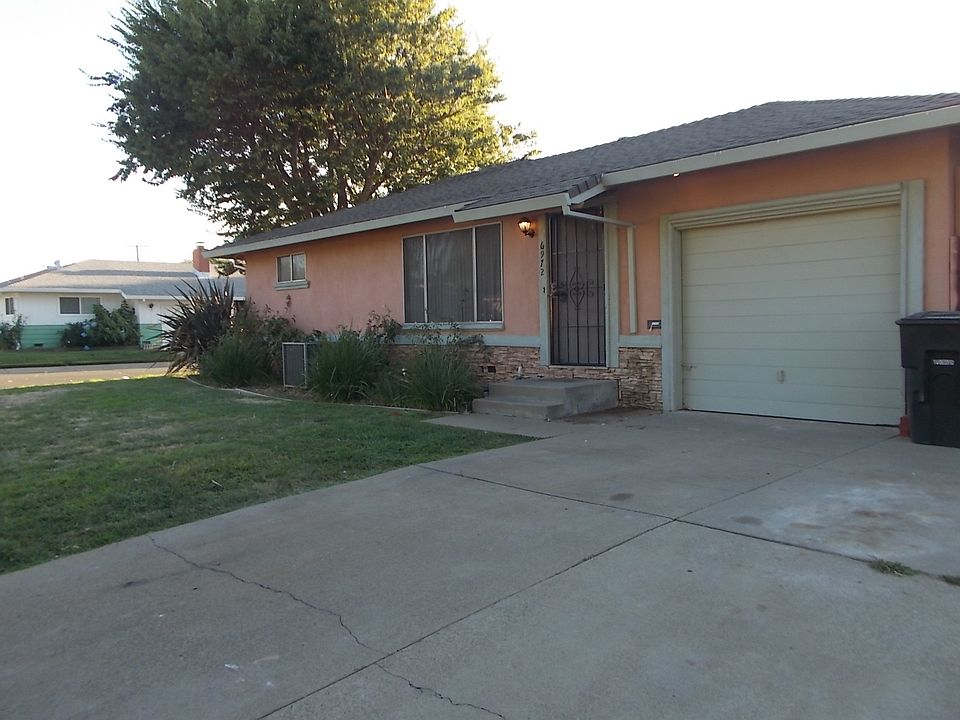 Pleasant 2bd 1ba Duplex