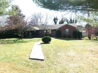 1842 Cherokee Rd, Waynesboro, VA 22980