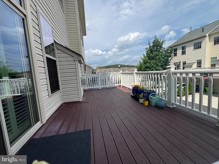 1604 Sebring Ct — Photo 33